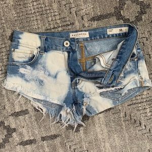 Bullhead Slouchy Shorts